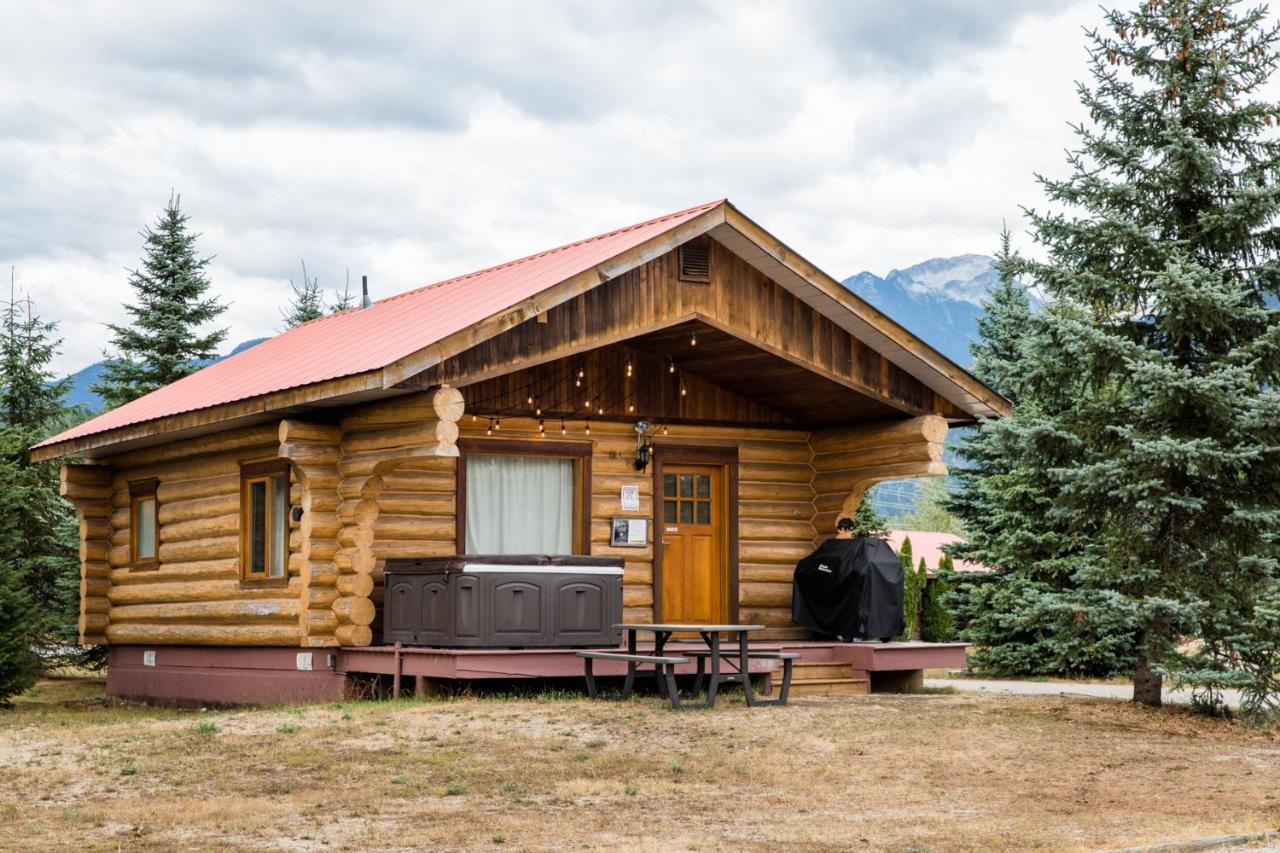 Glacier House Hotel & Resort Ревелсток Экстерьер фото
