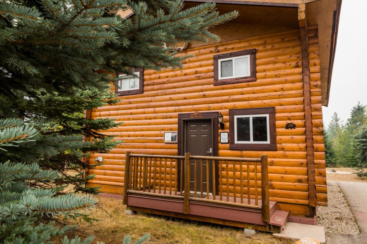 Glacier House Hotel & Resort Ревелсток Экстерьер фото