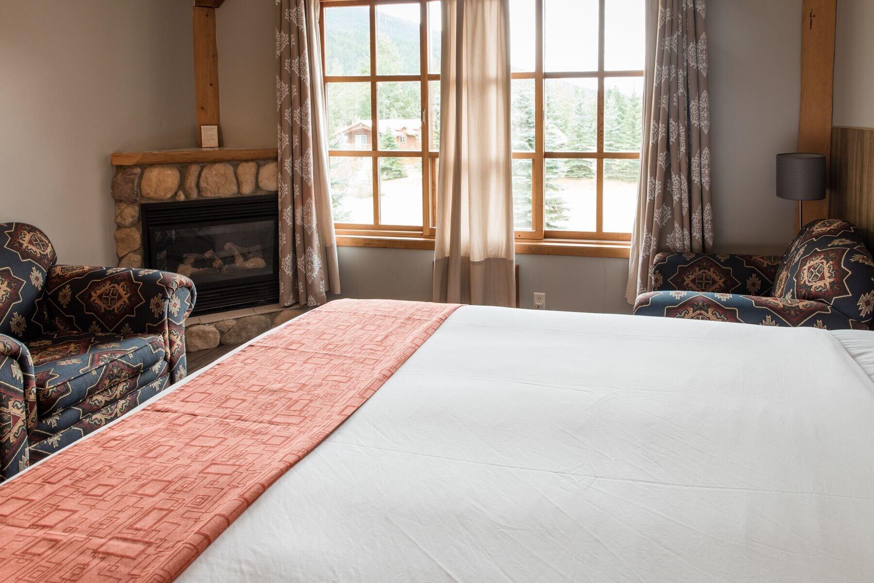 Glacier House Hotel & Resort Ревелсток Экстерьер фото